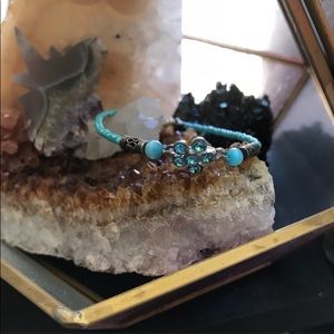 WHIMSICAL BLUE FLOWER BRACELET